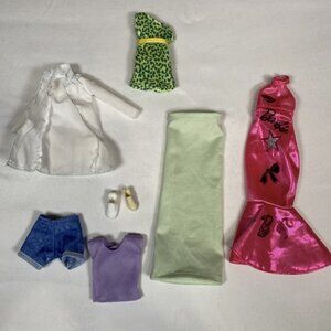 Mattel Assorted clothes Barbie Clothes